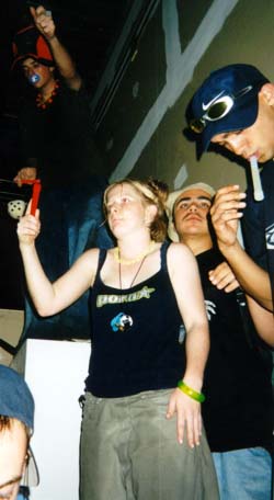 h7-rolling-andyKris.jpg - 22195 Bytes