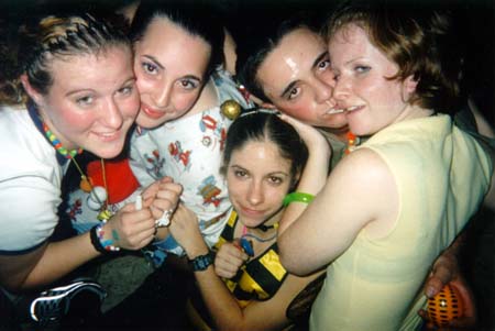 sds-party-lonAndyKris.jpg - 26687 Bytes